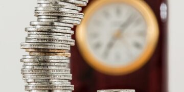 Featured image for: Debt Management Plan (DMP) vs. Consolidation Loan: Which Is Right for You?