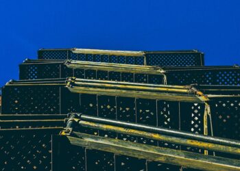 Featured image for: How to Build a $1,000 Emergency Fund (Even on a Low Income)